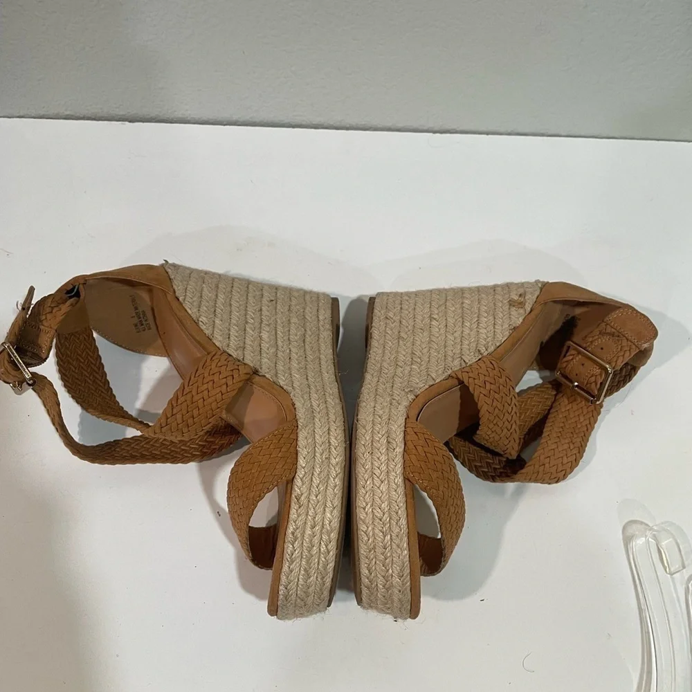 CHARLOTTE RUSSE tan braided open toe platform wedge size 8